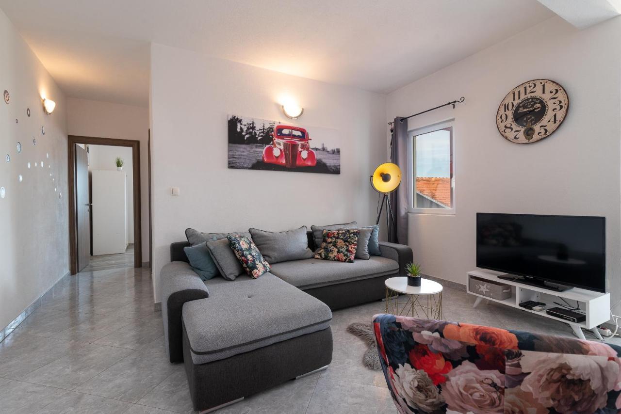 Holiday Villa Nostra Trogir Exterior photo